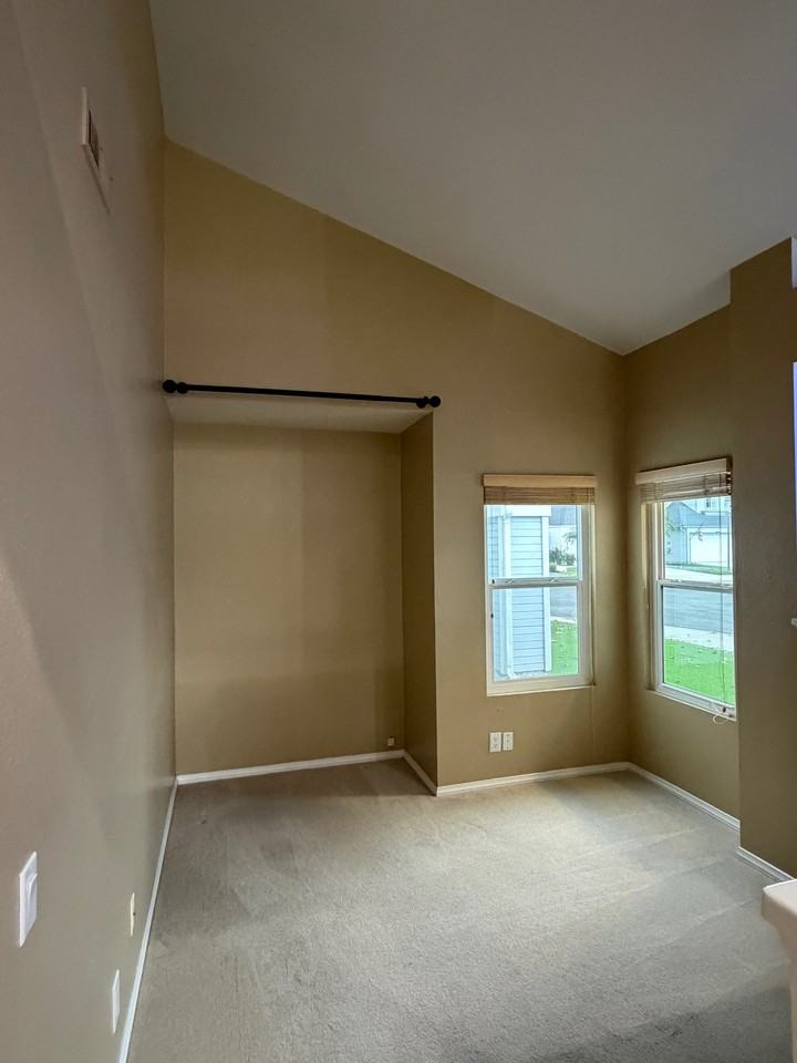 1845 Blackhawk Ave #1 - Photo 6 of 20