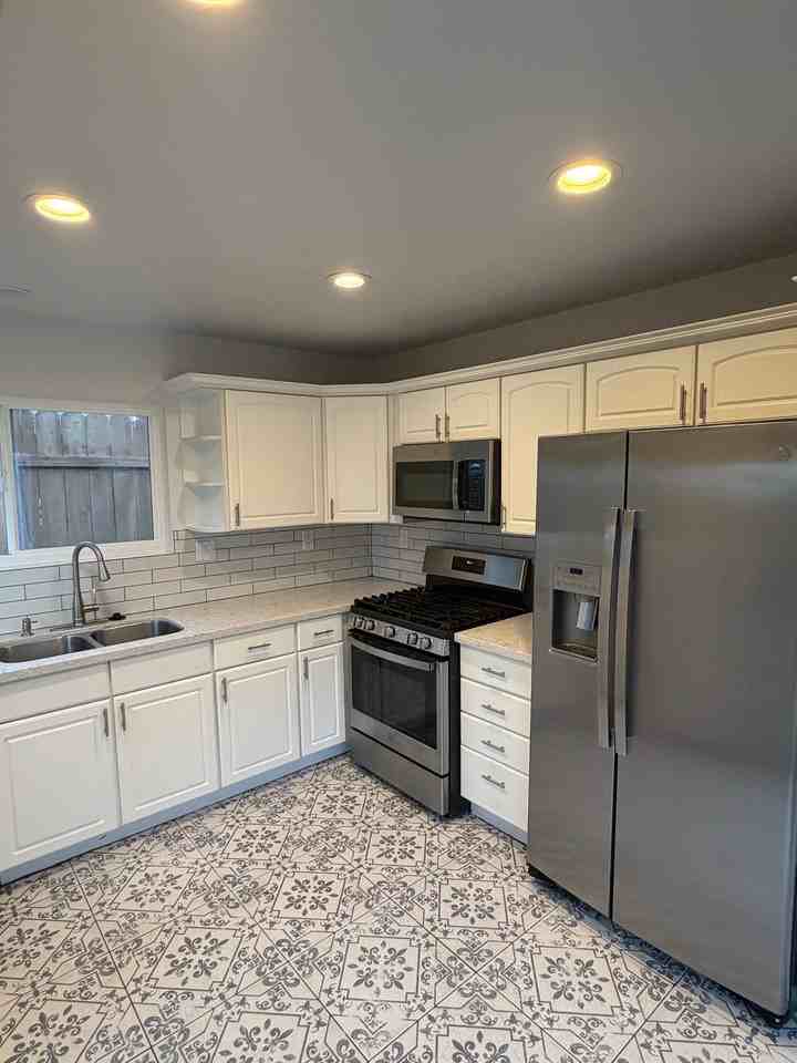 1845 Blackhawk Ave #1 - Photo 7 of 20