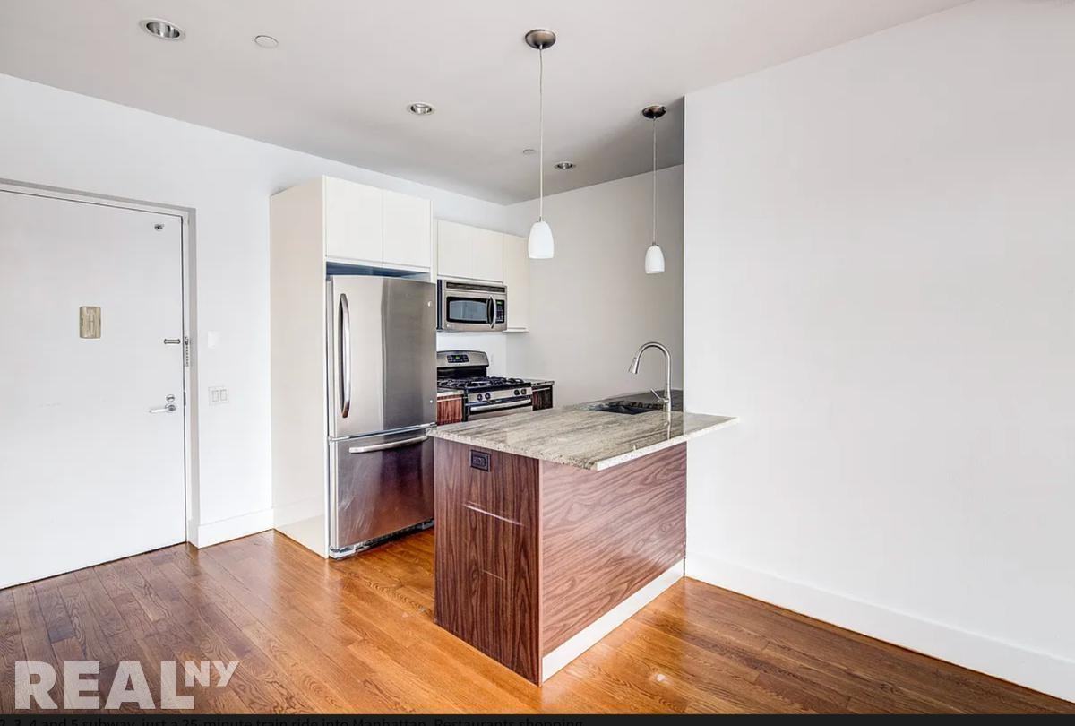 Bergen St #202 - Photo 2 of 9