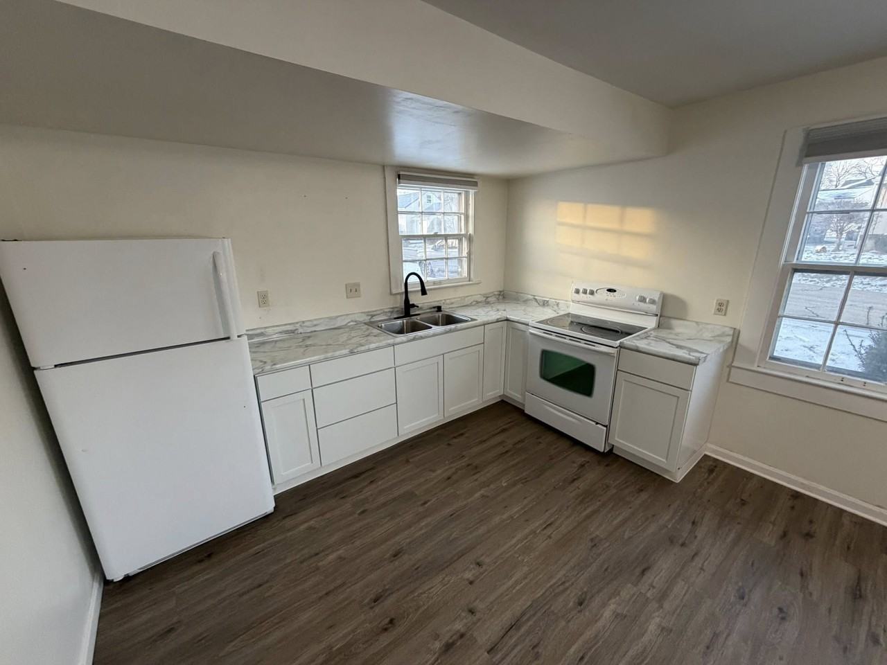 932 Headley St #1 - Photo 7 of 18