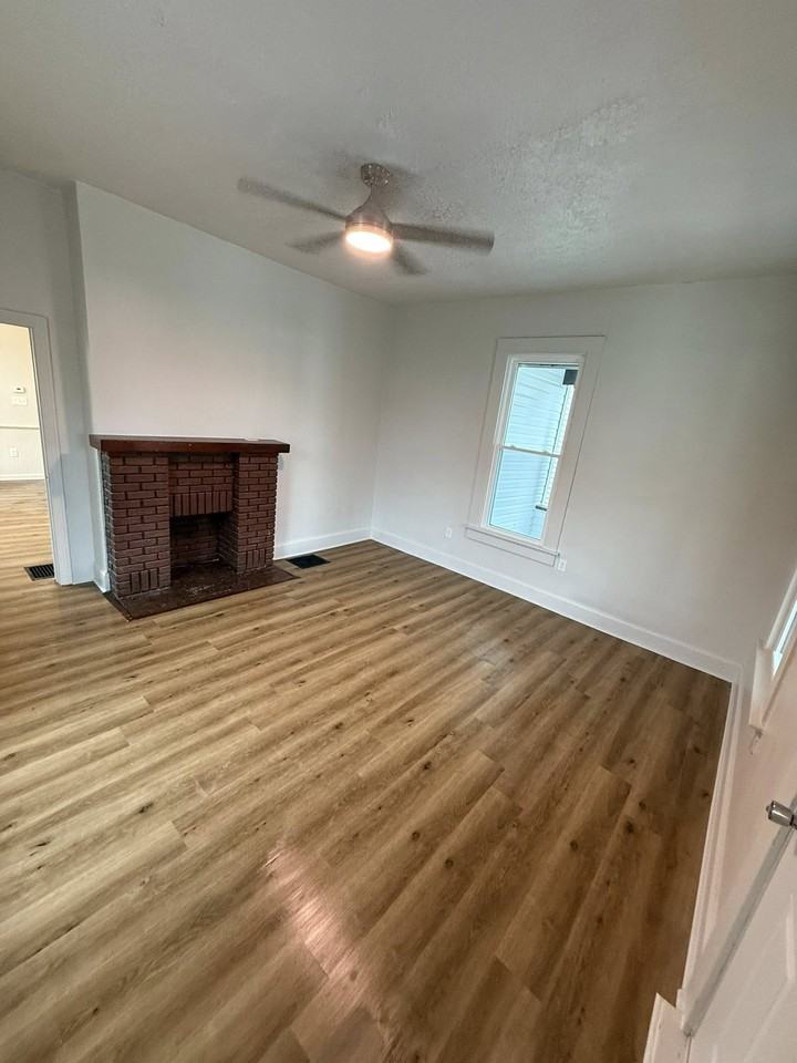 1330 Ridge Ave #1 - Photo 3 of 13