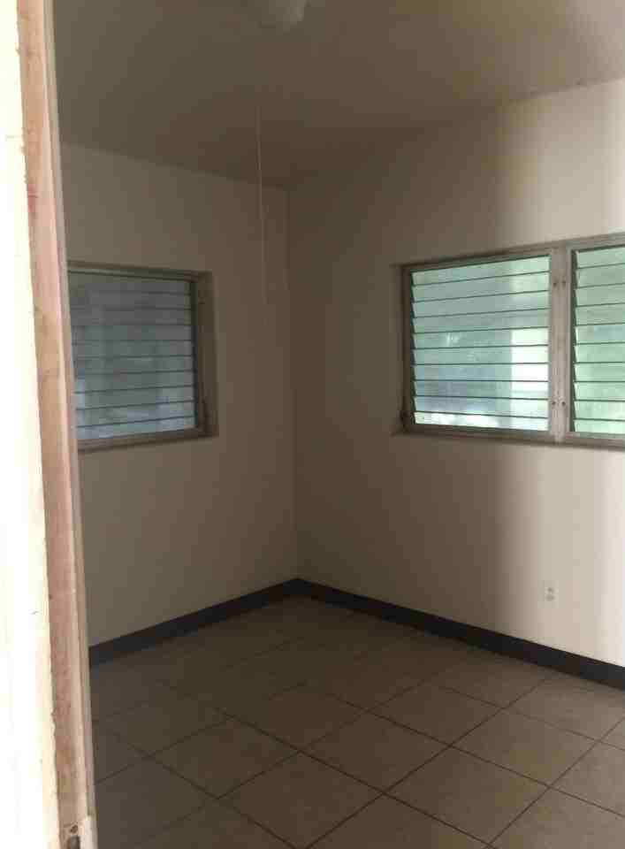 615 18th St #10 - Photo 6 of 6