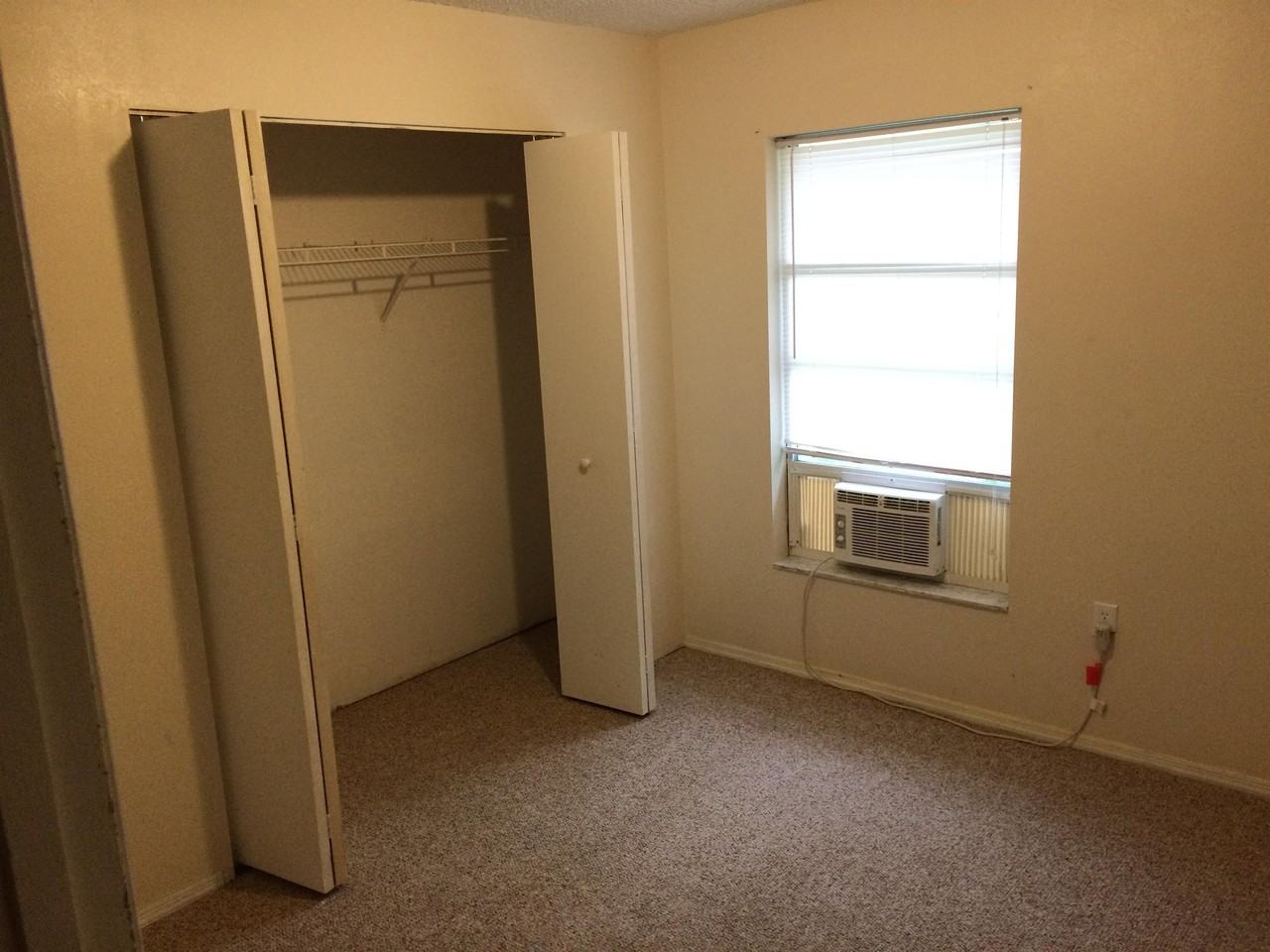 696 Kilgore St #10 - Photo 4 of 9