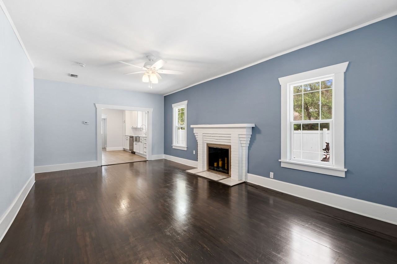 313 23rd Ave N #1 - Photo 2 of 42