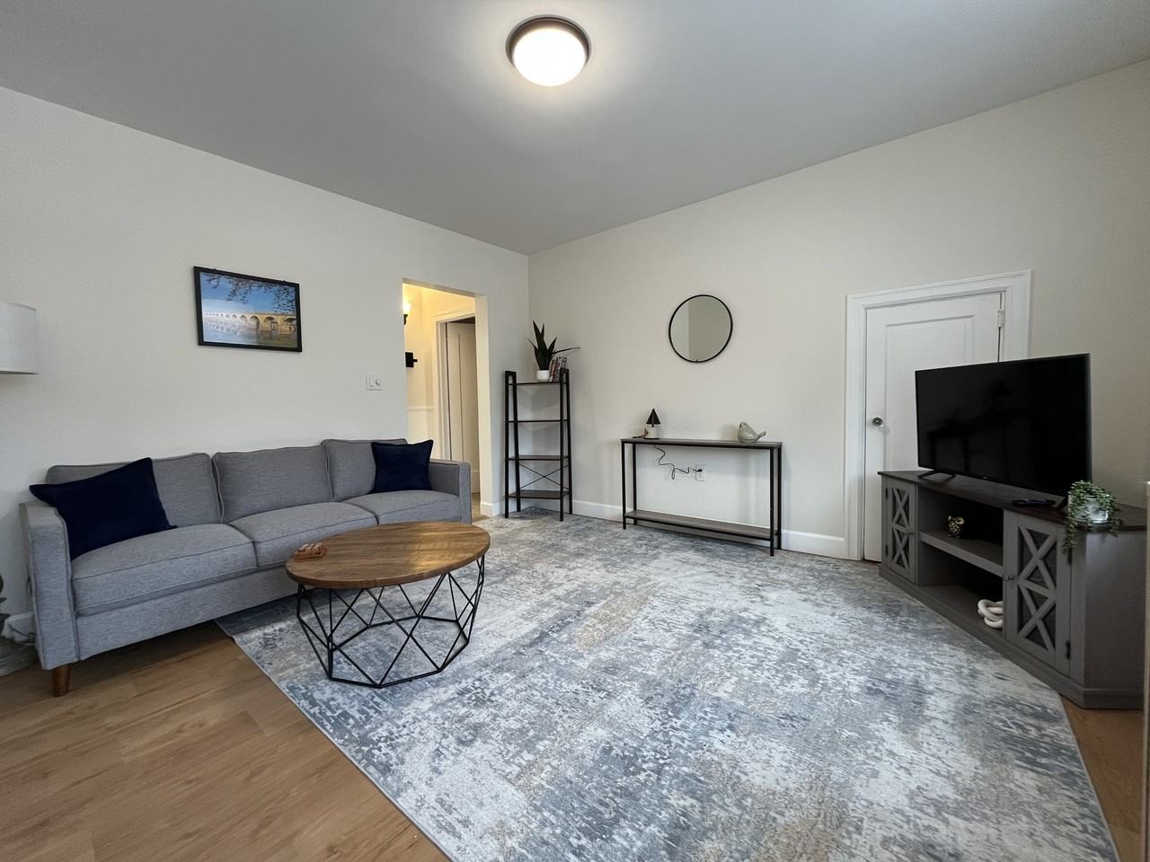 3023 Harvard Ave #2 - Photo 4 of 11