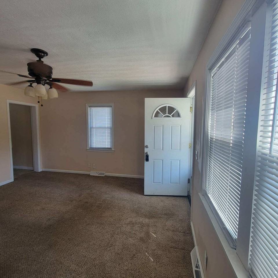 419 Sheridan St #1 - Photo 7 of 12