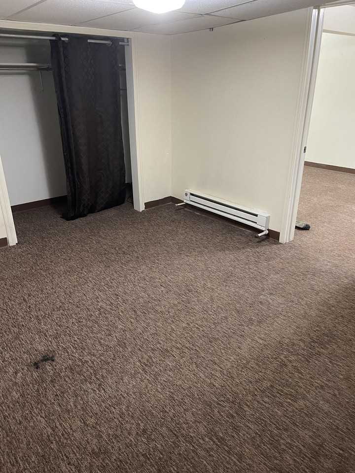 302 E 2nd St #3 - Photo 4 of 6