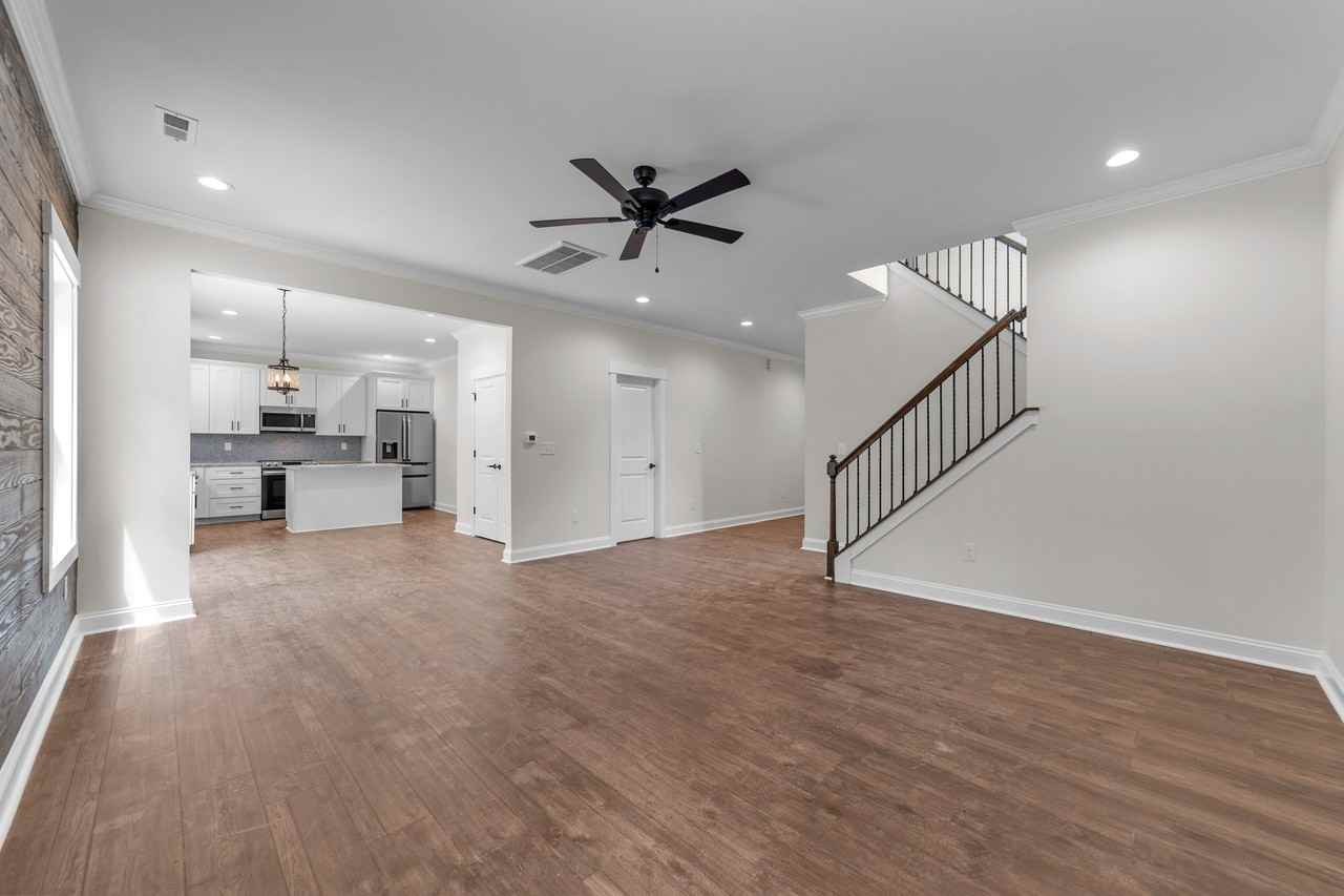4050 Daugherty Rd #1 - Photo 4 of 40