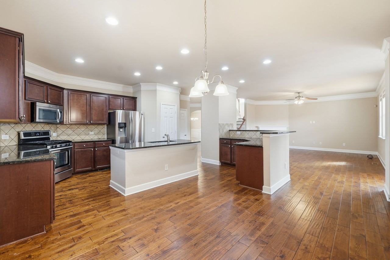 10012 Park Sky Circle #1 - Photo 5 of 50