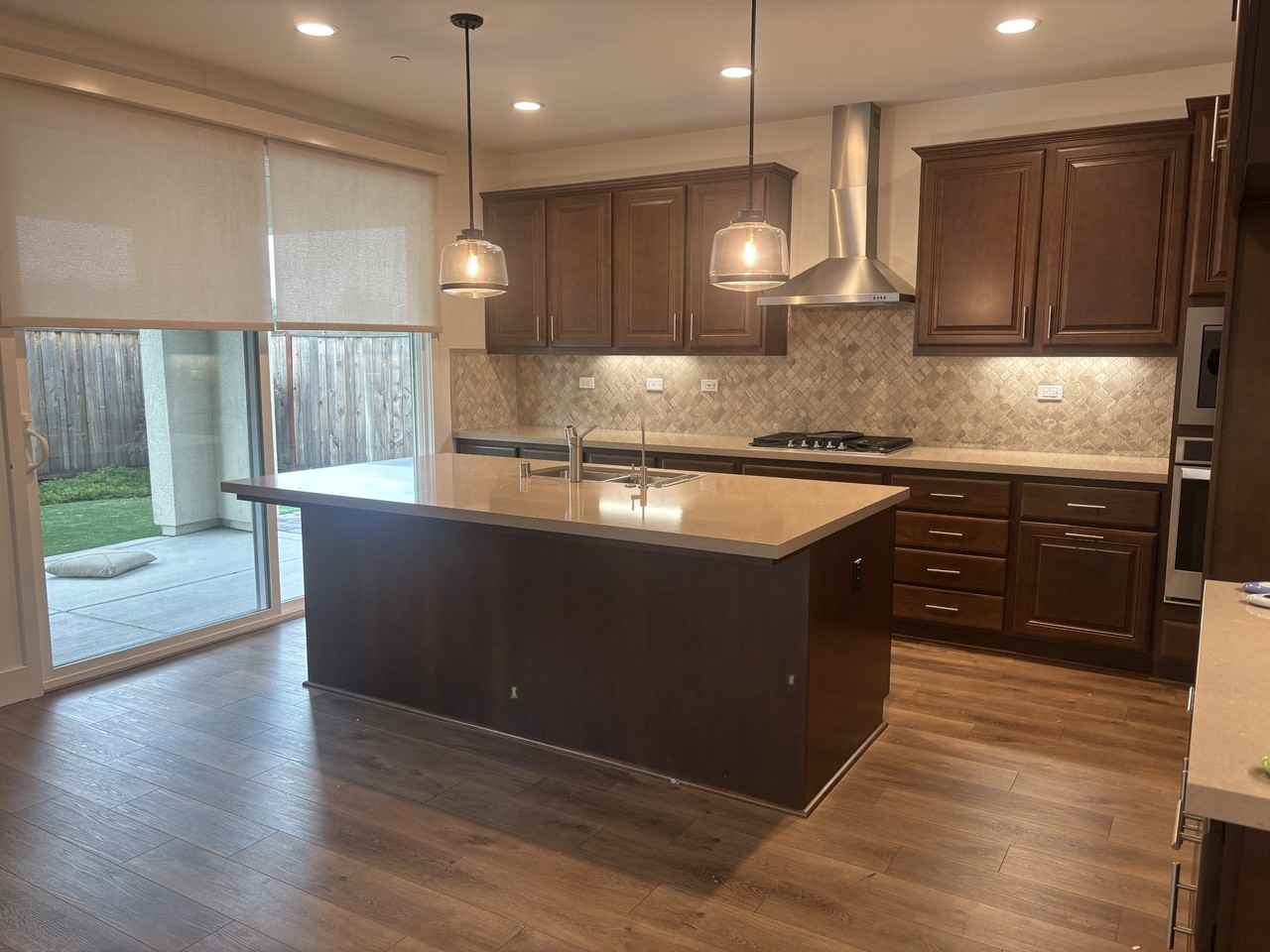 1468 Oak Cir #1 - Photo 3 of 37