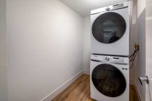 850 N Azusa Ave - Photo 1 of 1