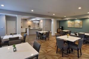 featured image of 4115 S Lee St
