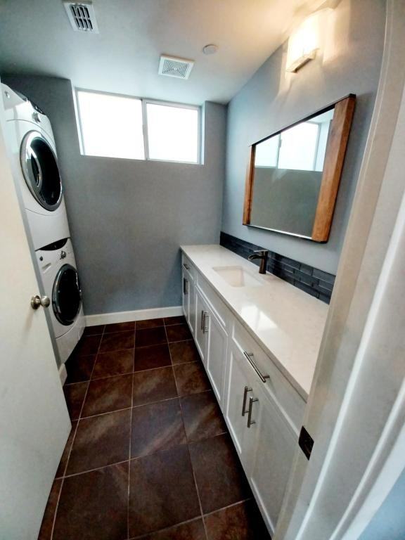 792 Krypton Ct - Photo 5 of 11