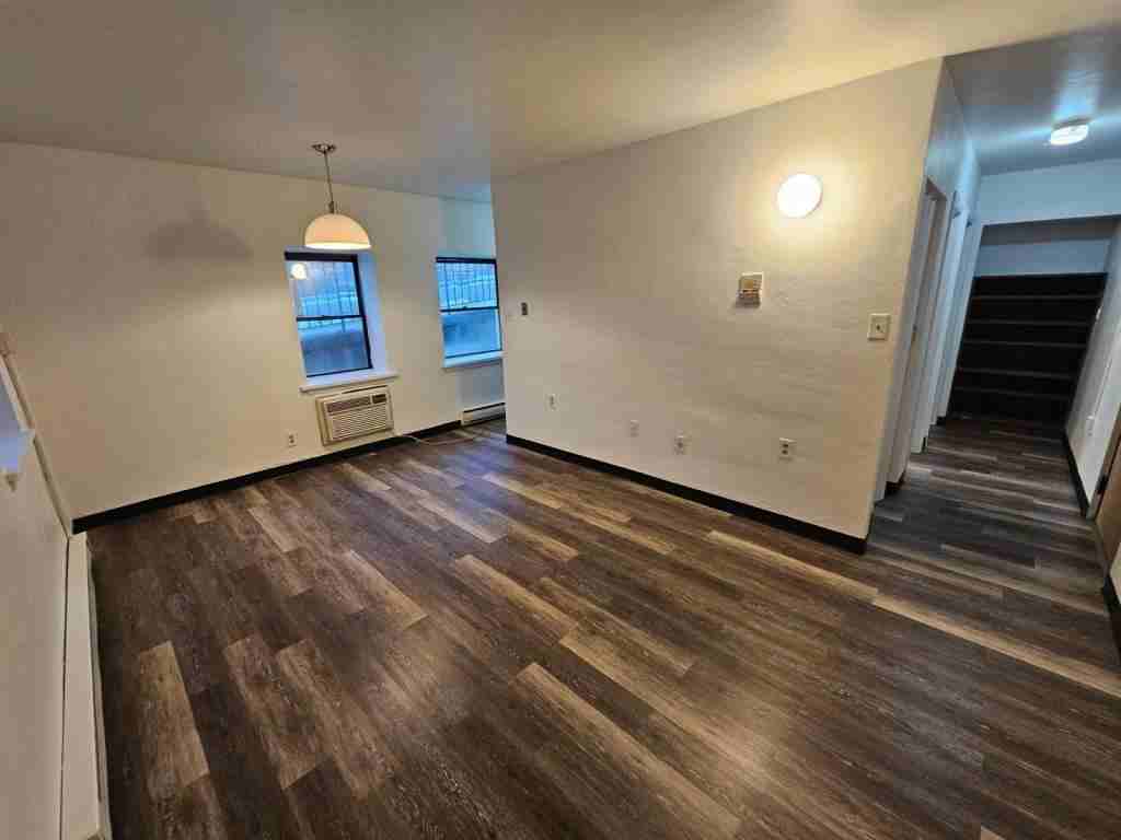 700 Mckean Ave - Photo 5 of 5