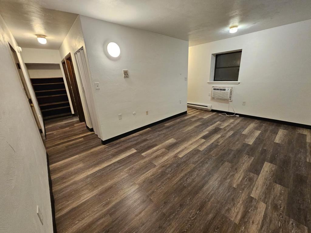 700 Mckean Ave - Photo 2 of 5