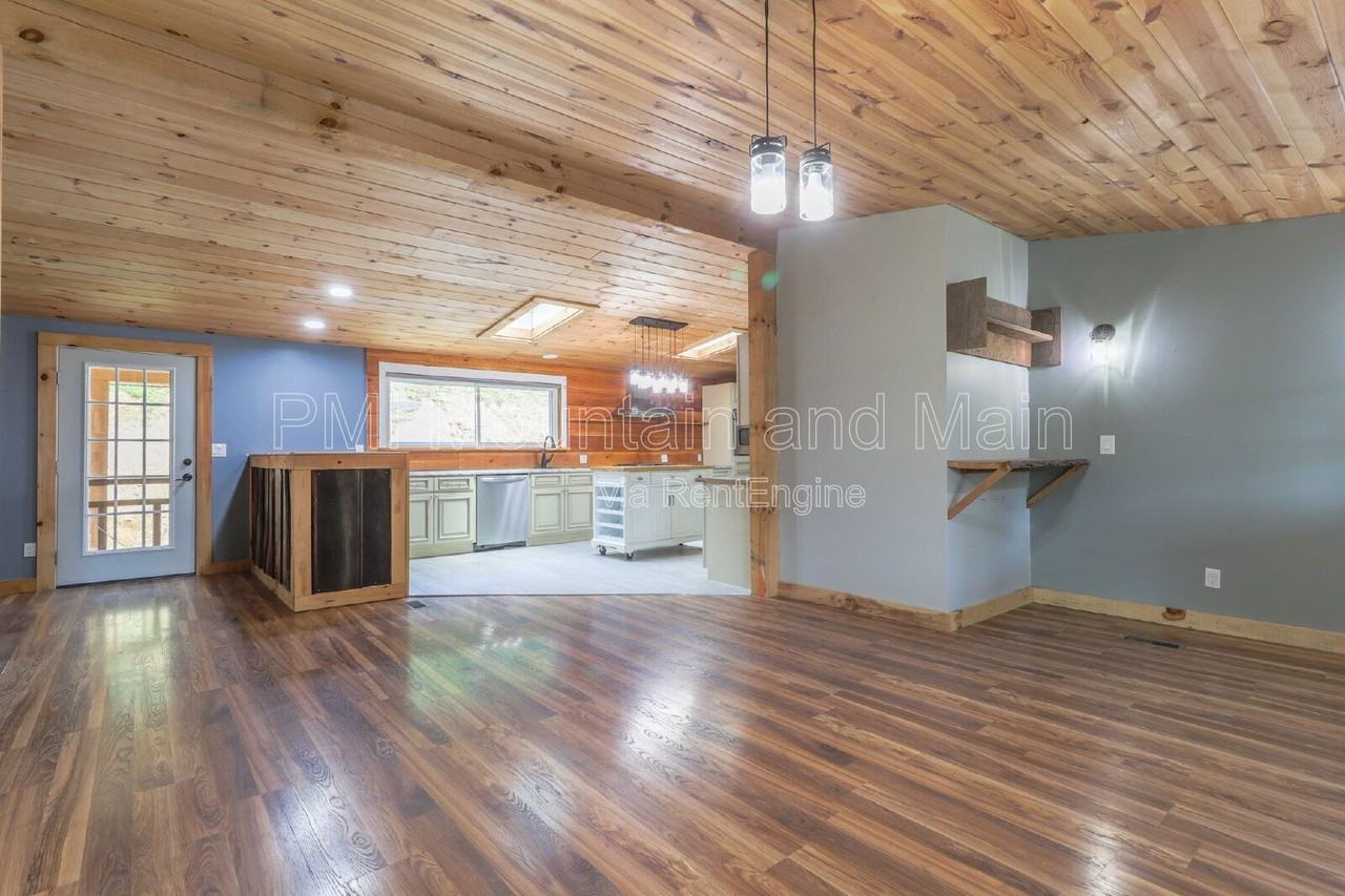 3113 Revere Rd - Photo 7 of 31