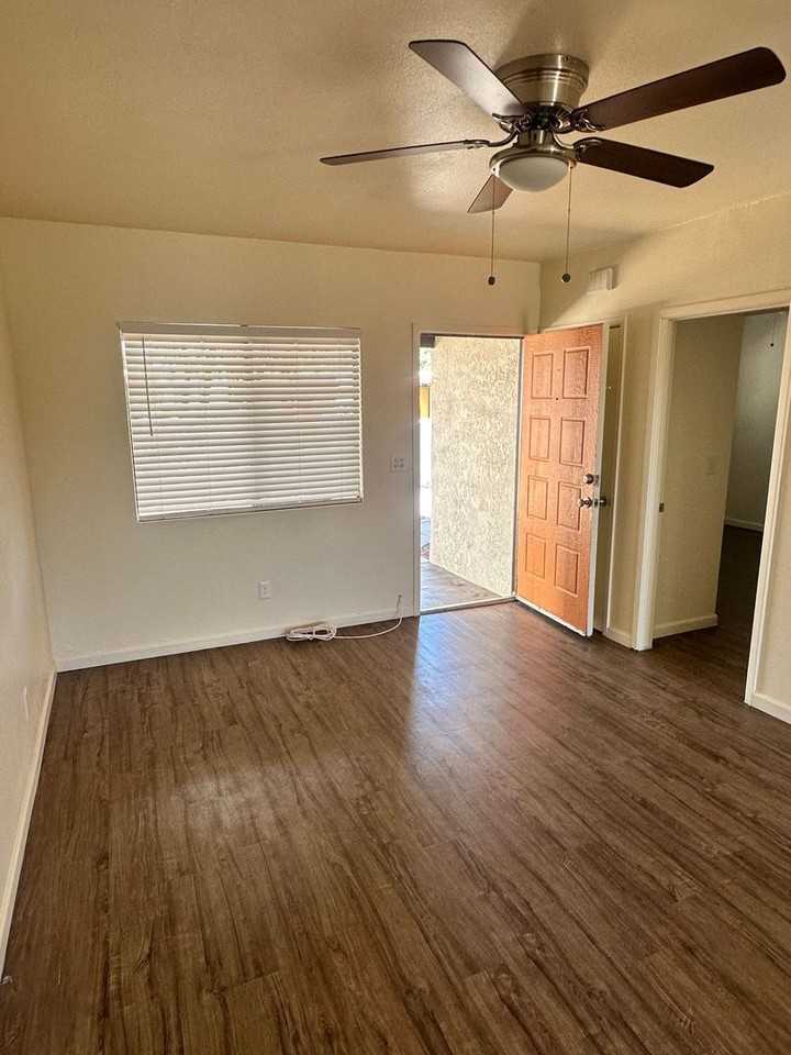 349 E Calle Arizona #1 - Photo 3 of 15