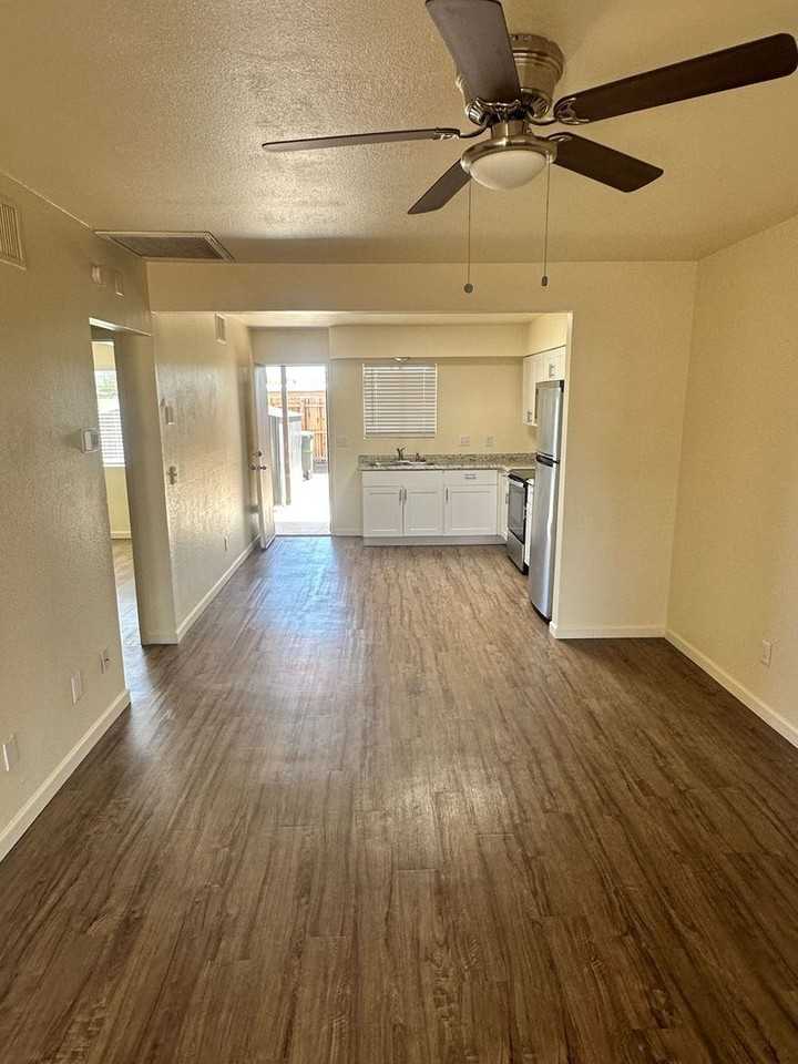 349 E Calle Arizona #1 - Photo 5 of 15