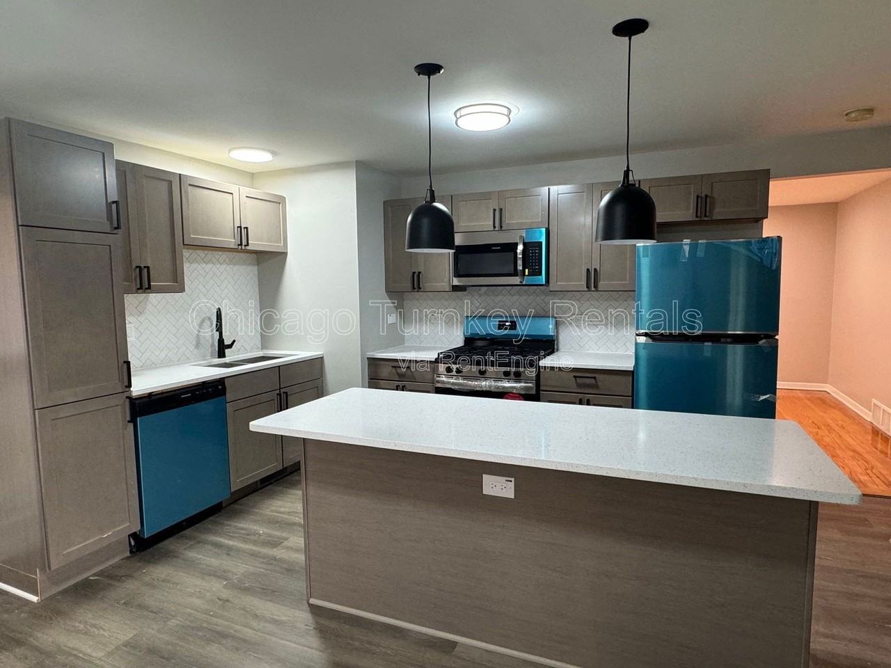 1127 E 159th Pl - Photo 5 of 23