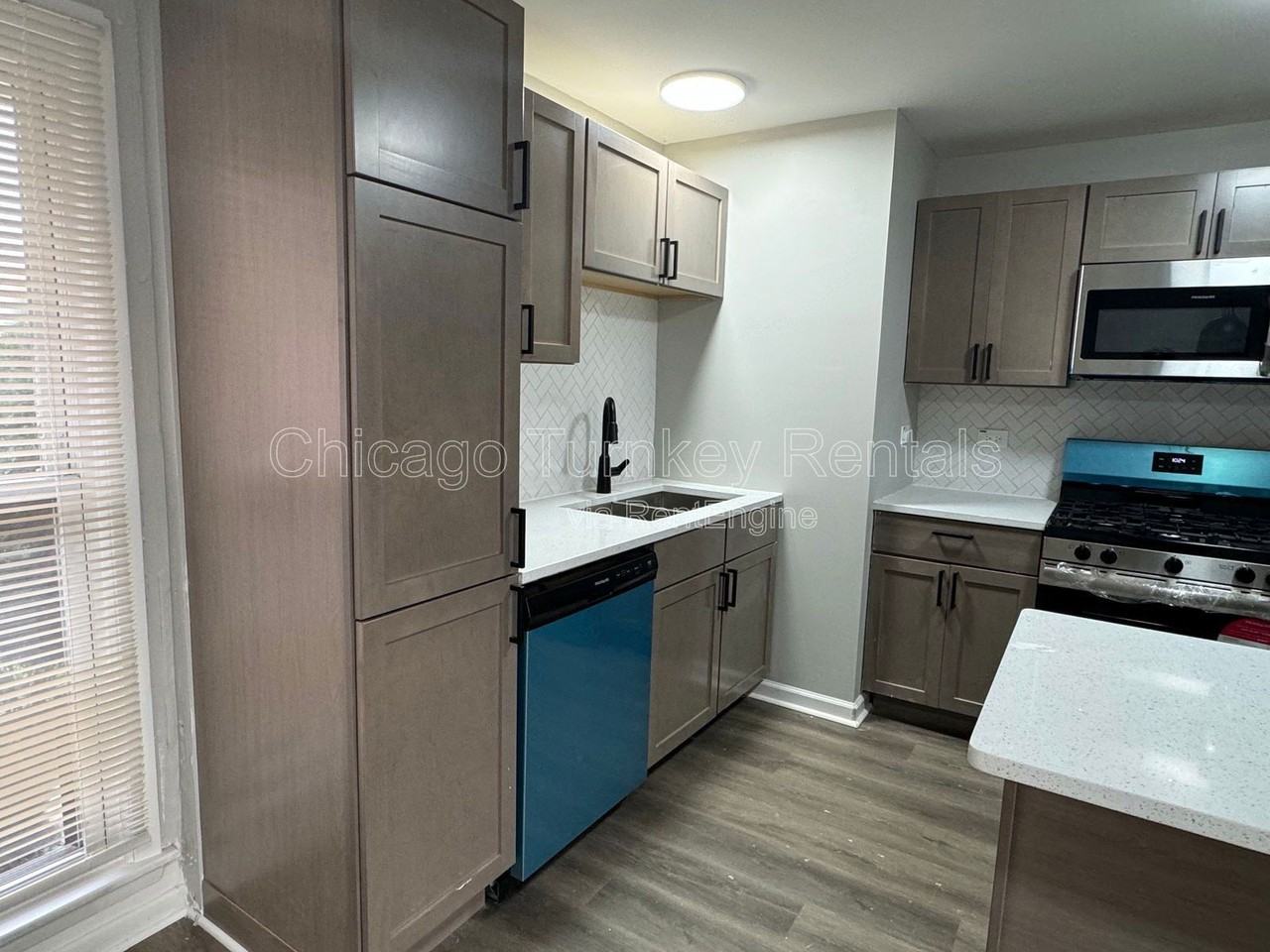 1127 E 159th Pl - Photo 6 of 23