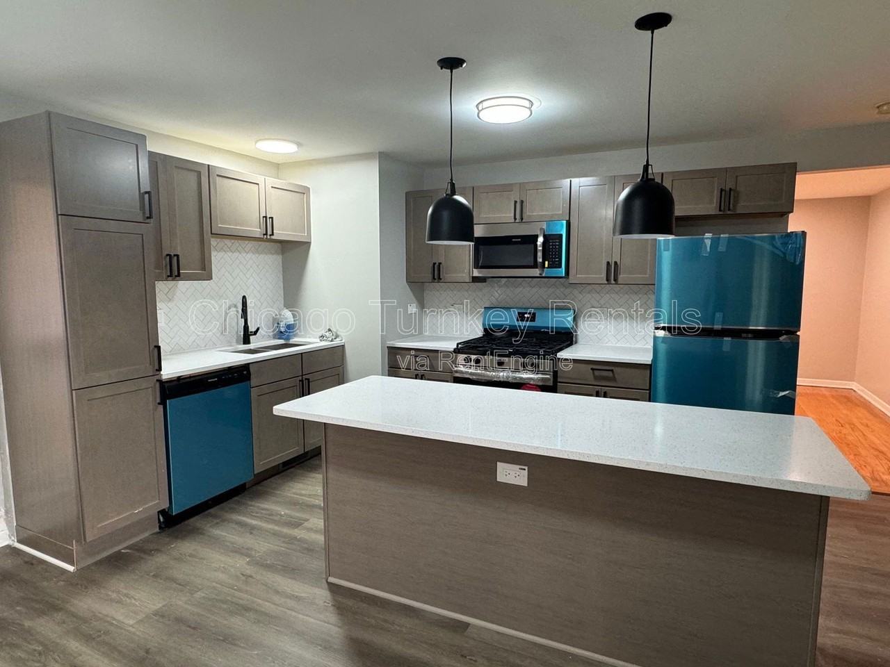 1127 E 159th Pl - Photo 7 of 23