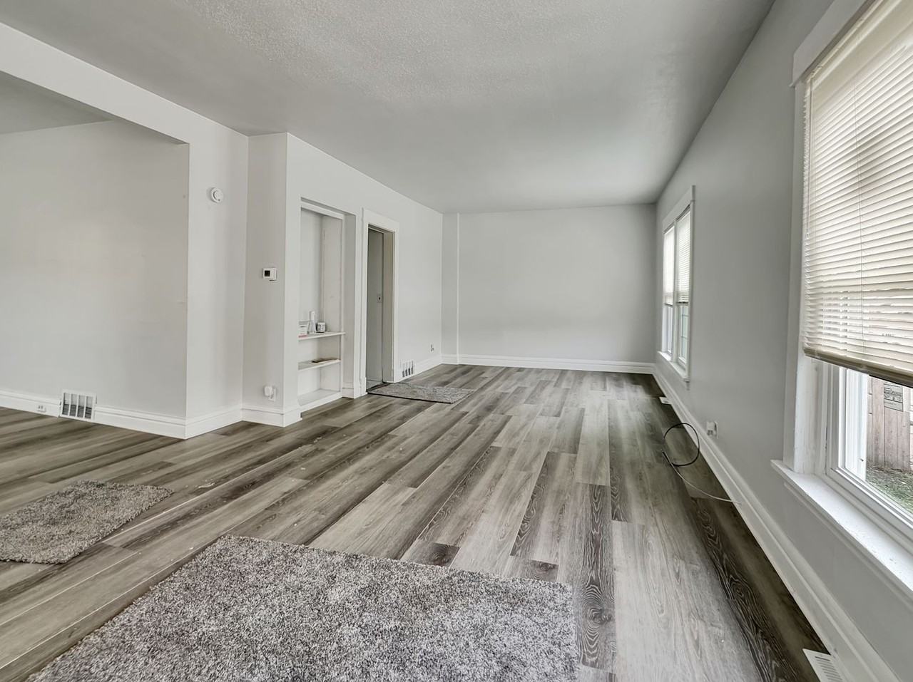 1068 Godfrey Ave Sw - Photo 2 of 10