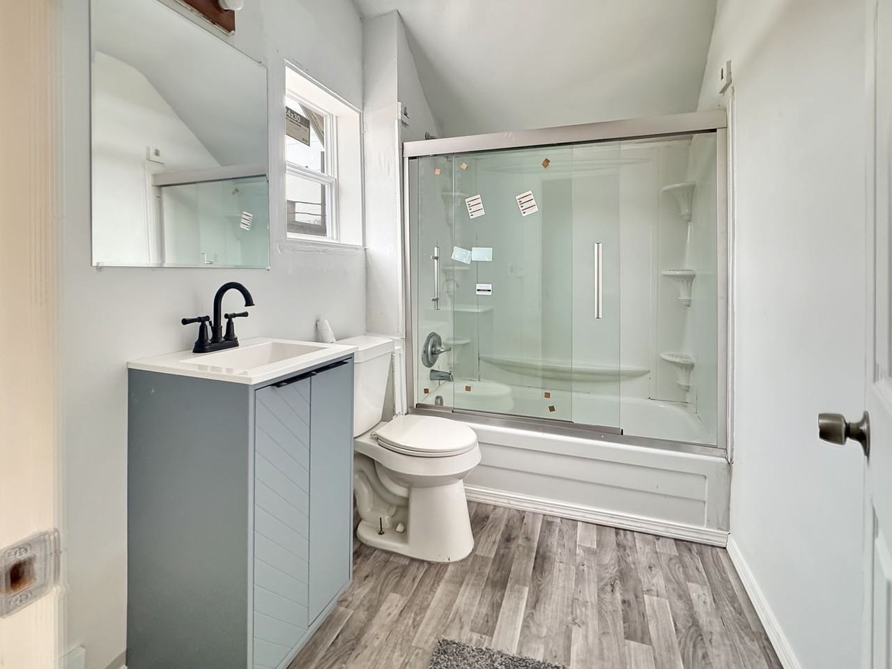 1068 Godfrey Ave Sw - Photo 6 of 10