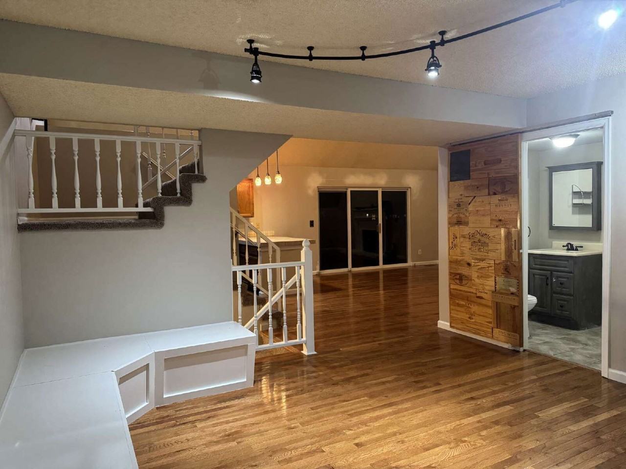 150 N Carlton St - Photo 6 of 27