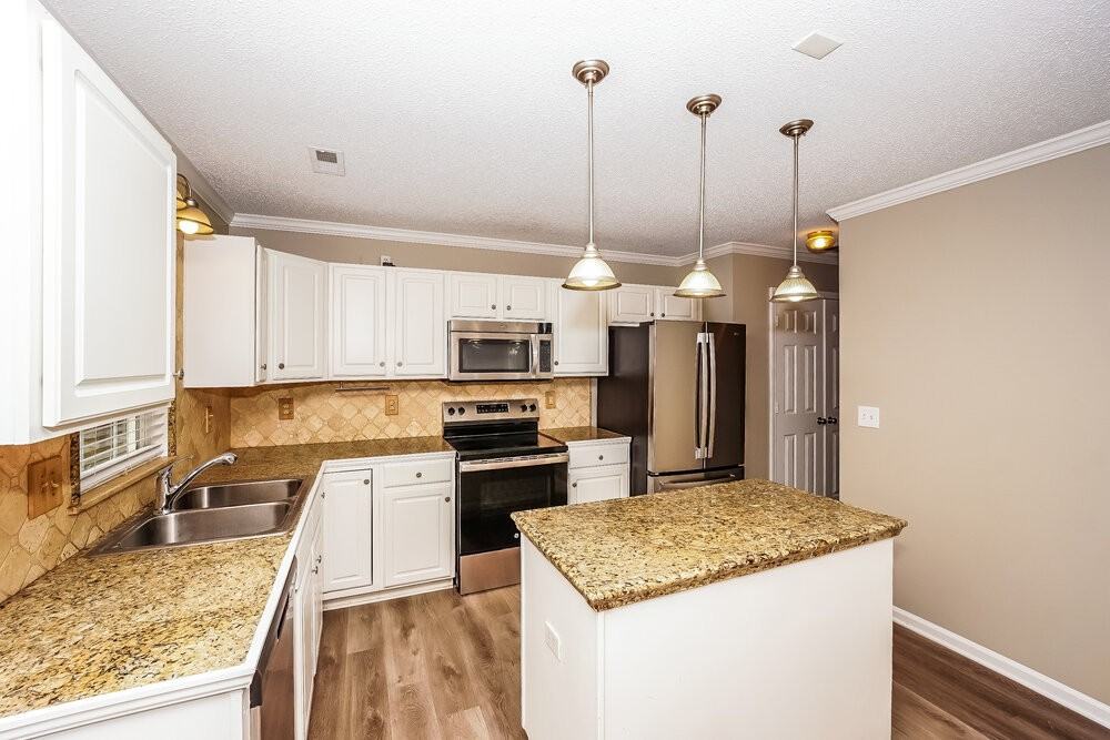 532 Red Oak Ct - Photo 7 of 17