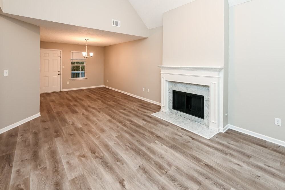 180 S Barbara Ln - Photo 5 of 17