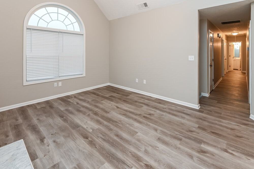 180 S Barbara Ln - Photo 6 of 17