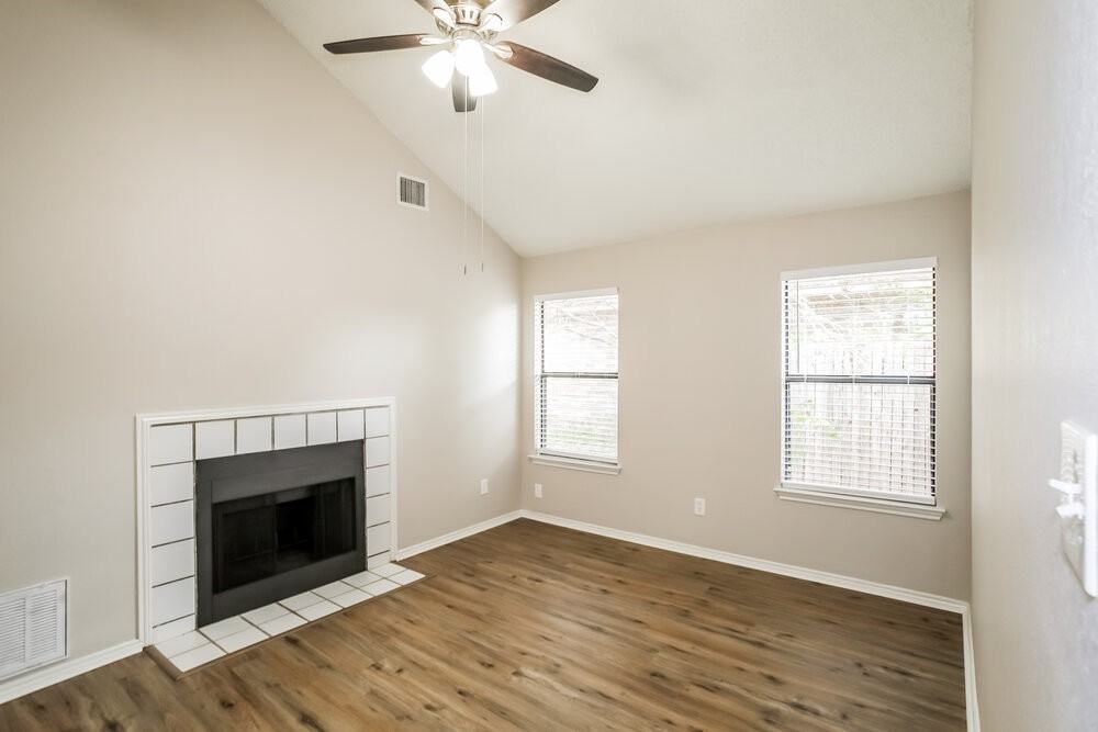 605 Cox St - Photo 3 of 16