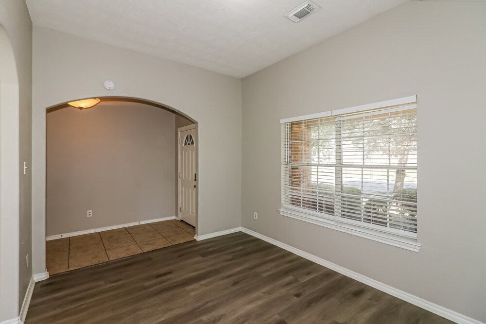 16419 Great Ridge Ct - Photo 3 of 16