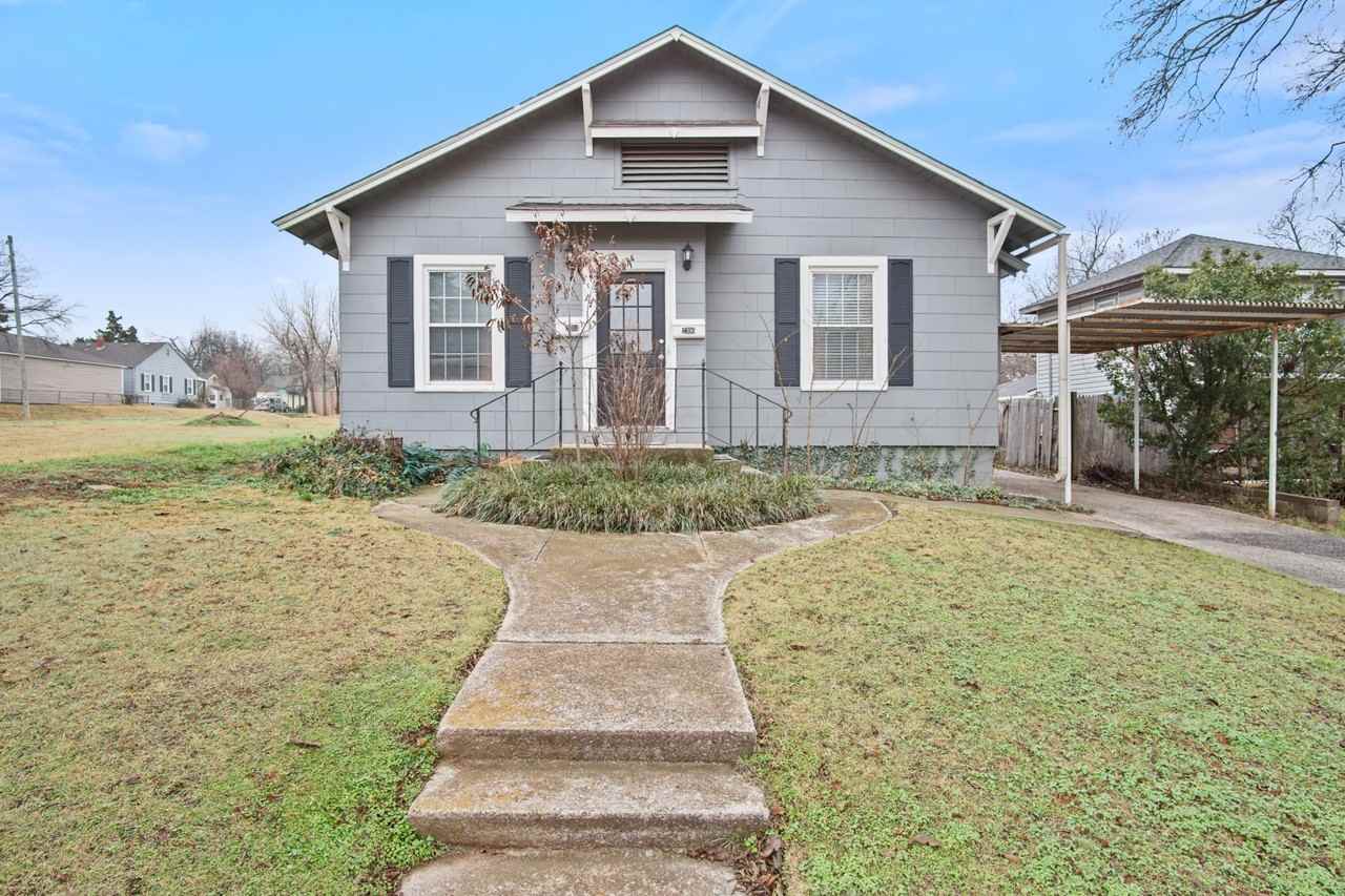 2306 Nw 38th St #2306 - Photo 4 of 24