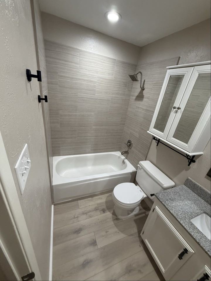 1605 Cumberland Trl - Photo 4 of 12