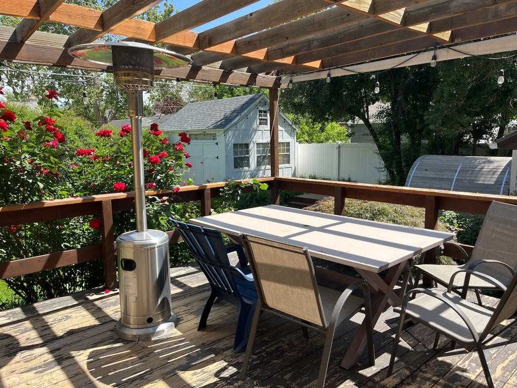 1421 E 3045 S - Photo 6 of 24