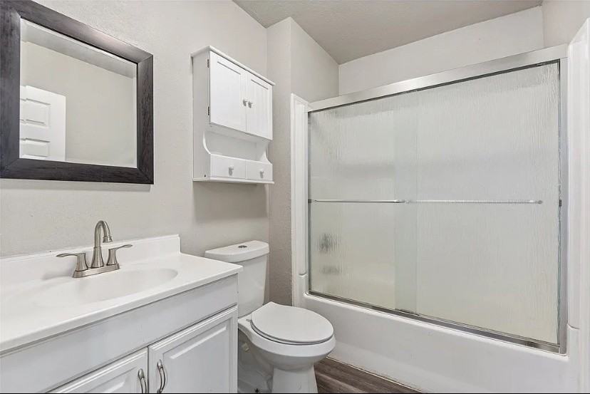 1309 N College St - Photo 4 of 5