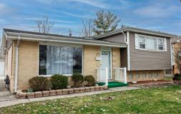 10934 Oxford Ave - Photo 1 of 1