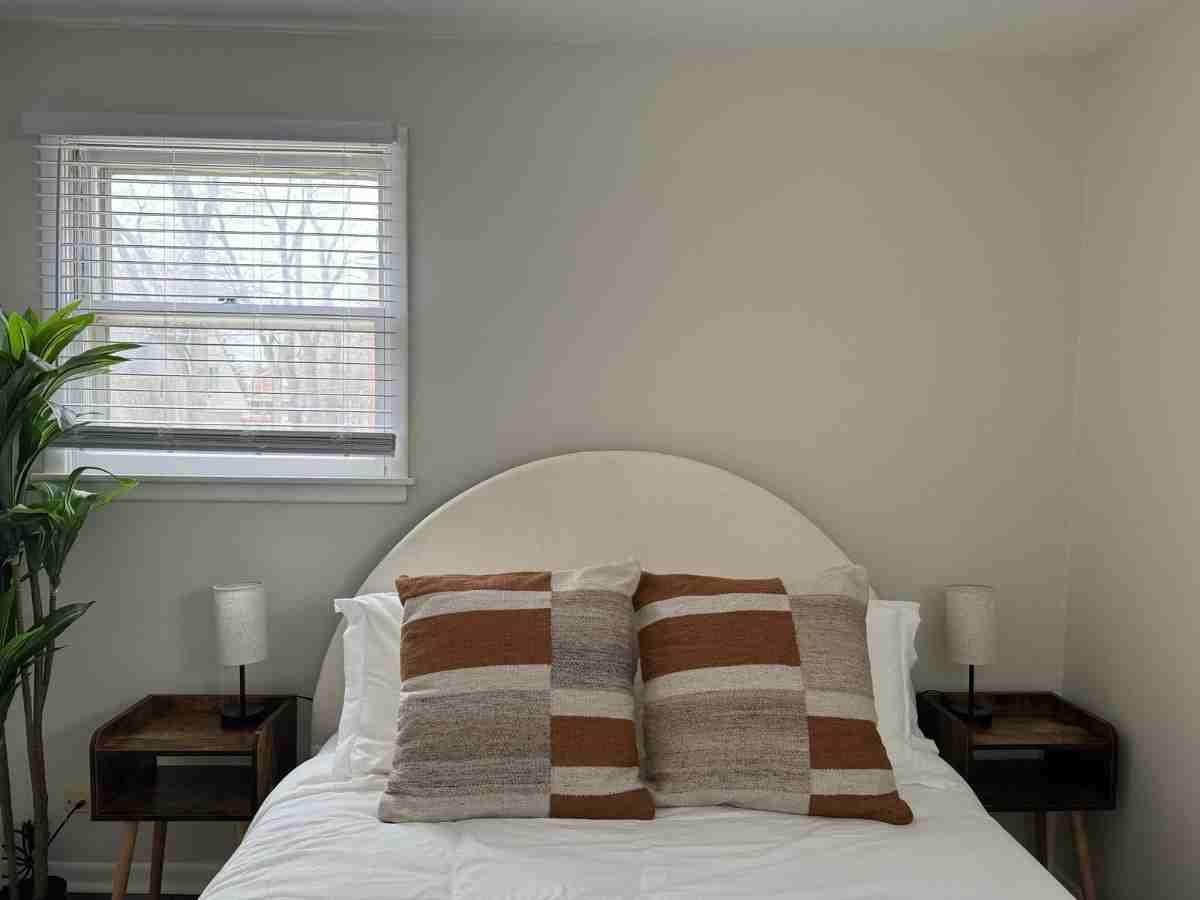 10934 Oxford Ave - Photo 6 of 22