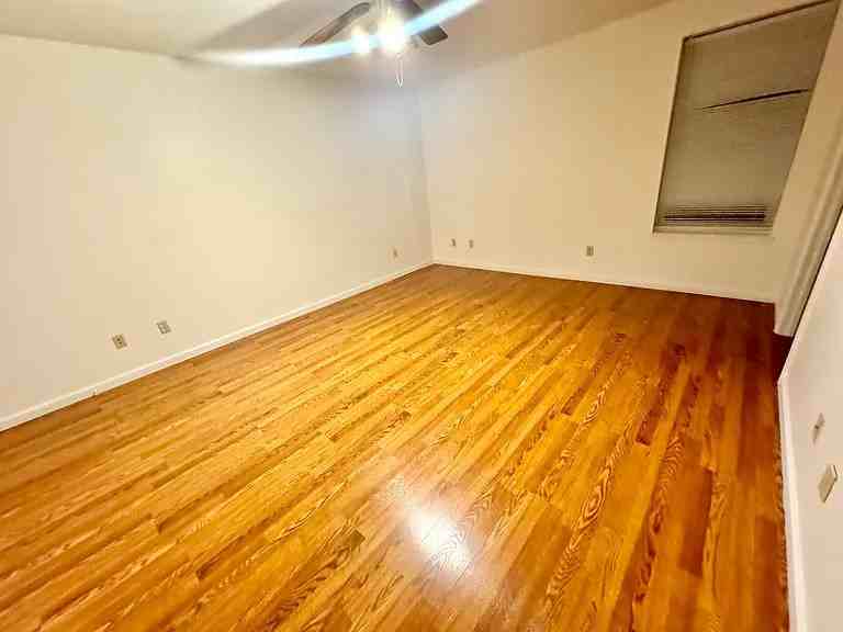 269 Peach Orchard Dr #7 - Photo 4 of 13