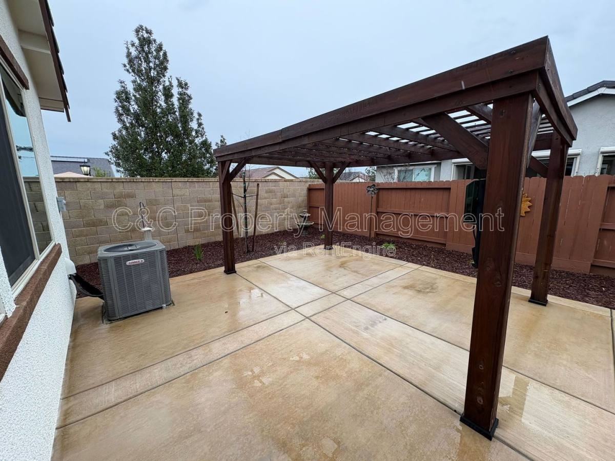 7427 Tapiro Way - Photo 3 of 10