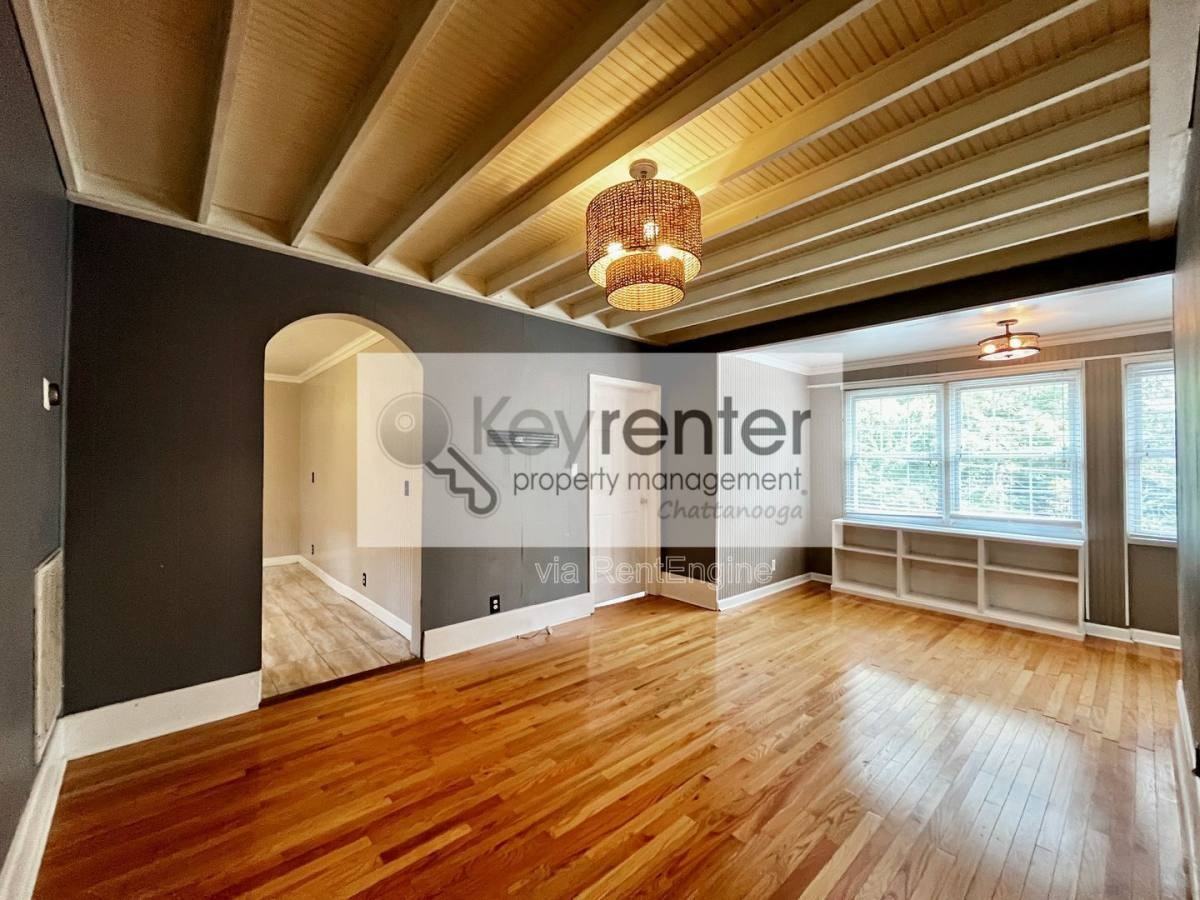904 Boylston St - Photo 3 of 10