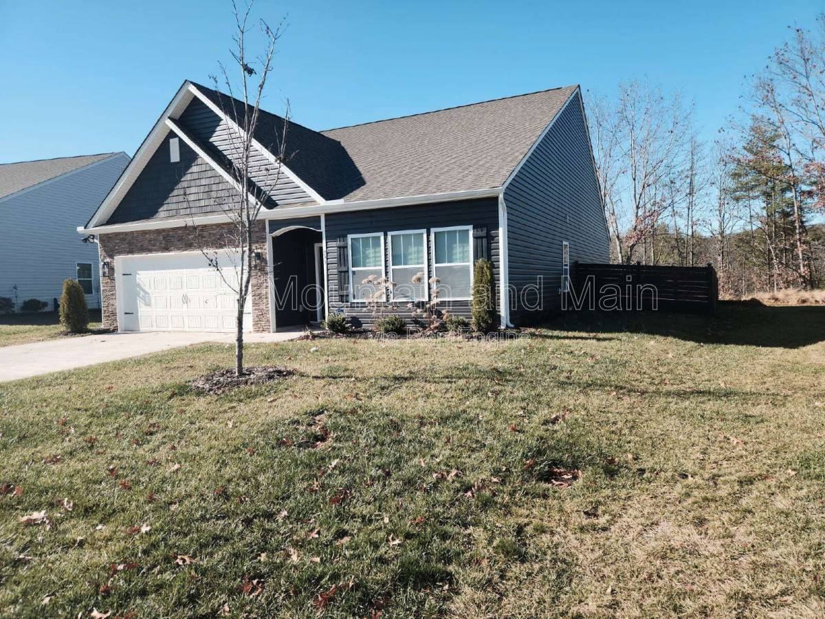 299 Ridgeview Ln - Photo 3 of 10