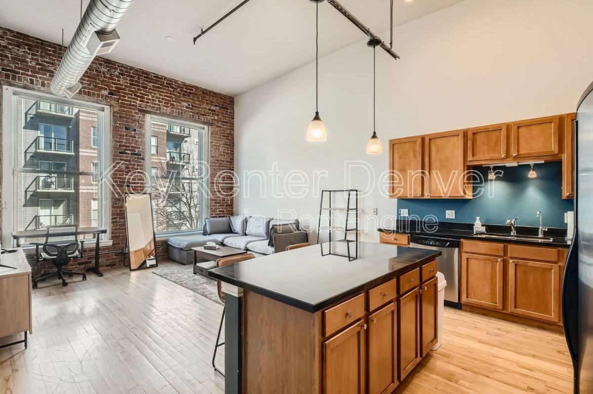 2441 N Broadway #203