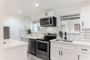 801 E 10th St #16 - Photo 1 of 1