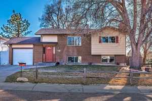 featured image of 631 Drew Dr