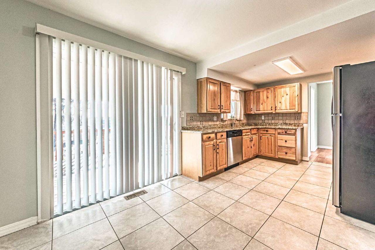 631 Drew Dr - Photo 5 of 46