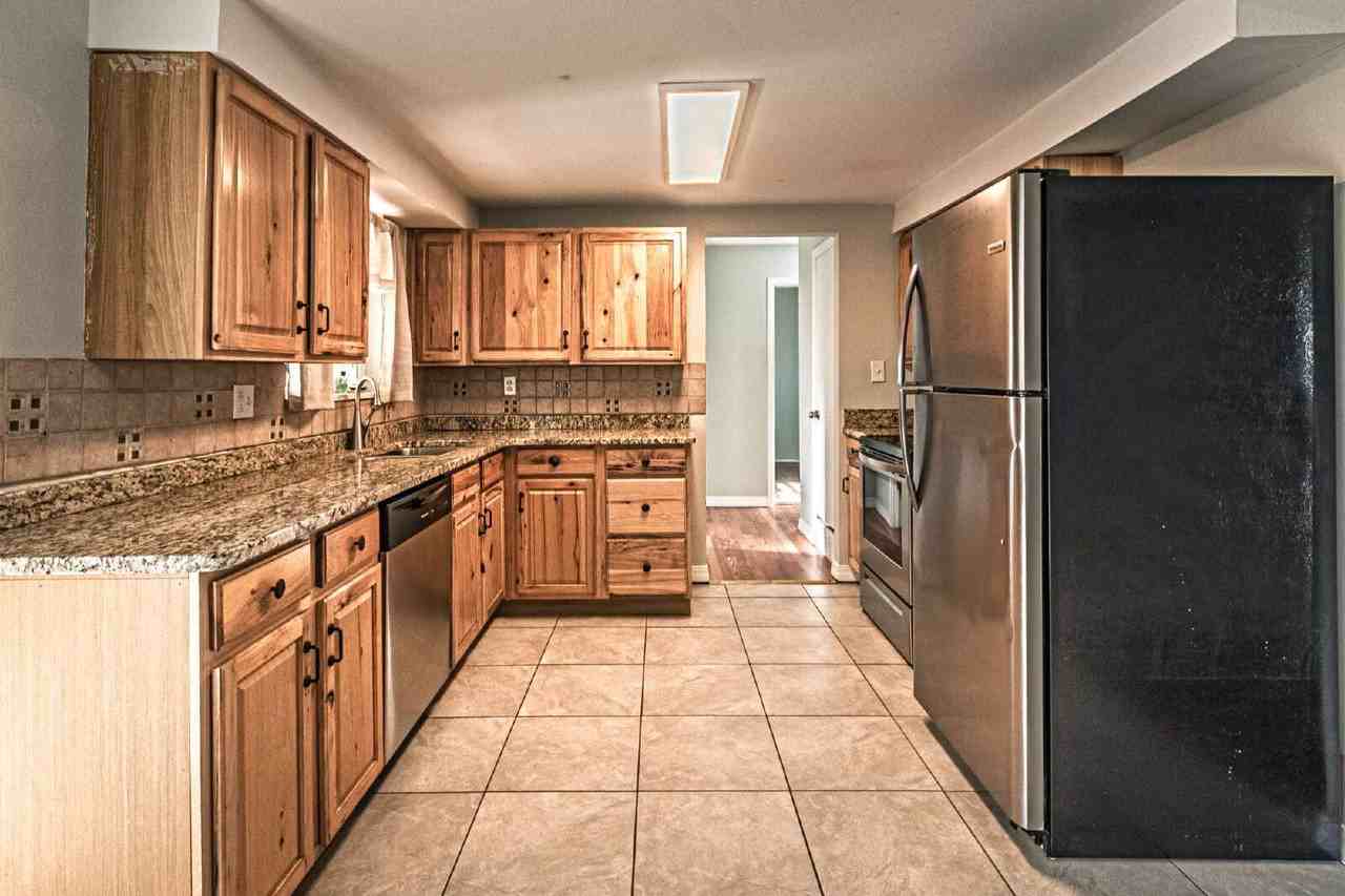 631 Drew Dr - Photo 7 of 46