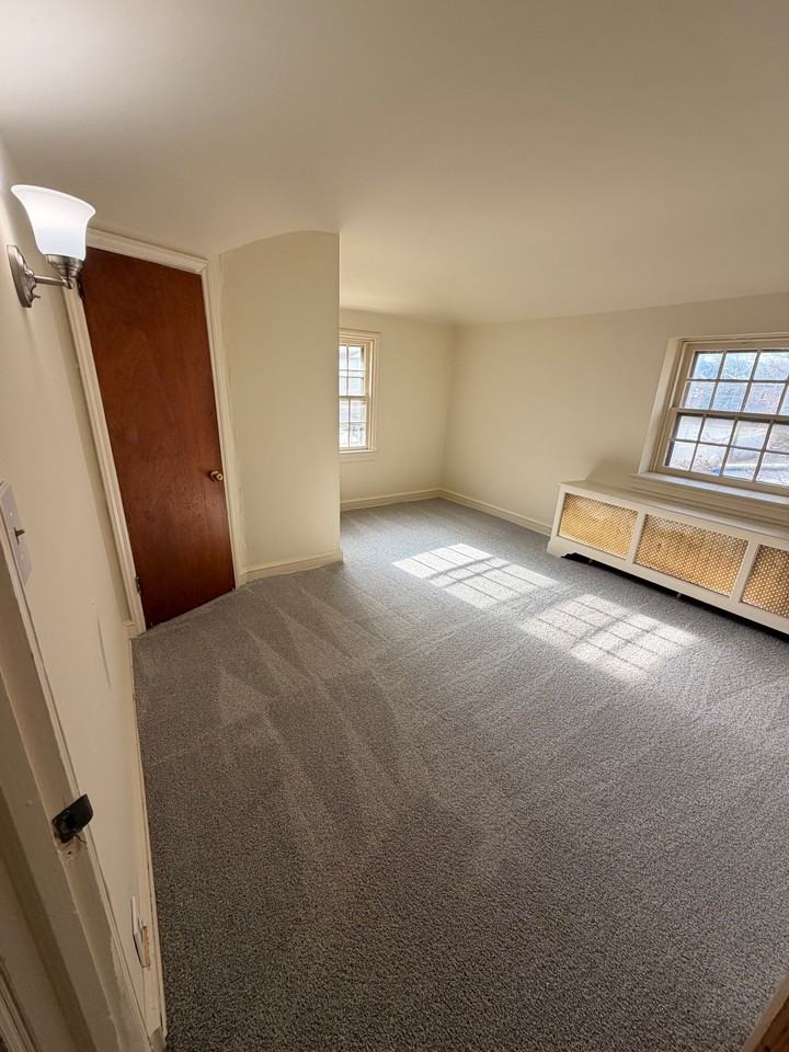 1716 Chestnut St #2B - Photo 5 of 7