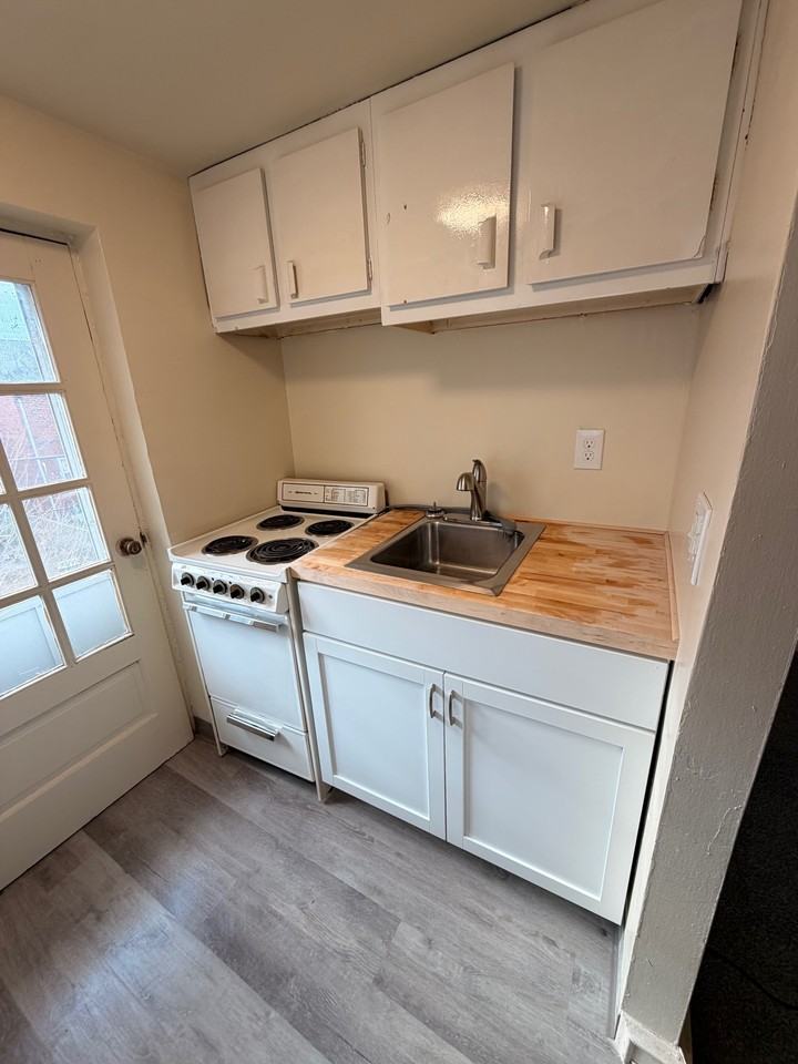 1716 Chestnut St #2B - Photo 7 of 7